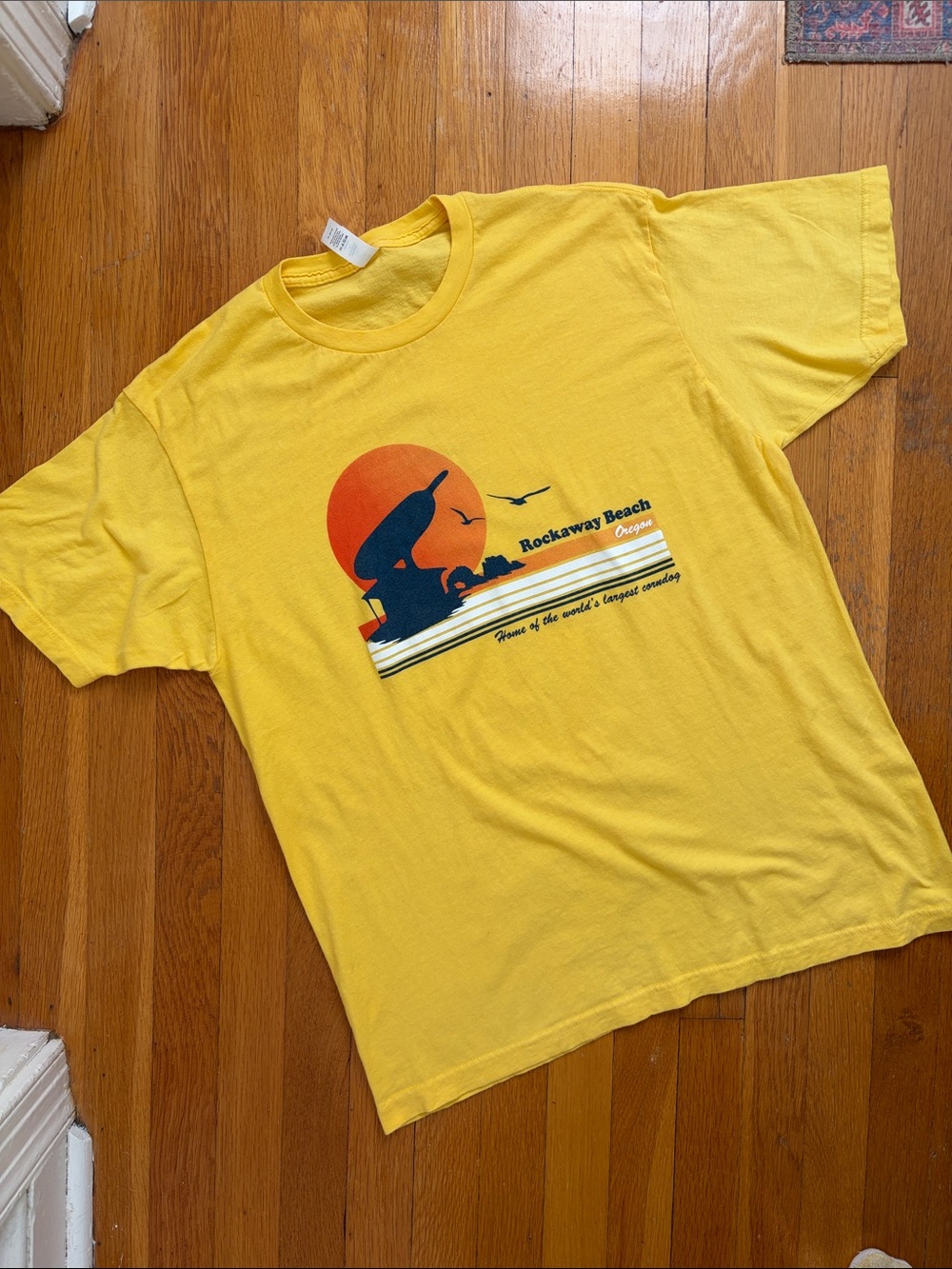 Size L Unisex Graphic Yellow T-Shirt Oregon Coast Tee 100% Cotton